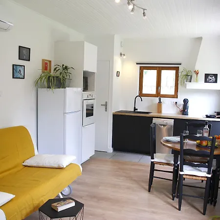 Petite Maison Independante Climatisee, Jardin Prive * Mérignac